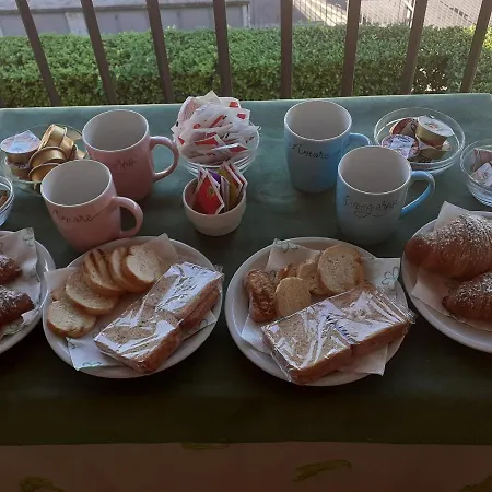 Bed & Breakfast Tosca House *